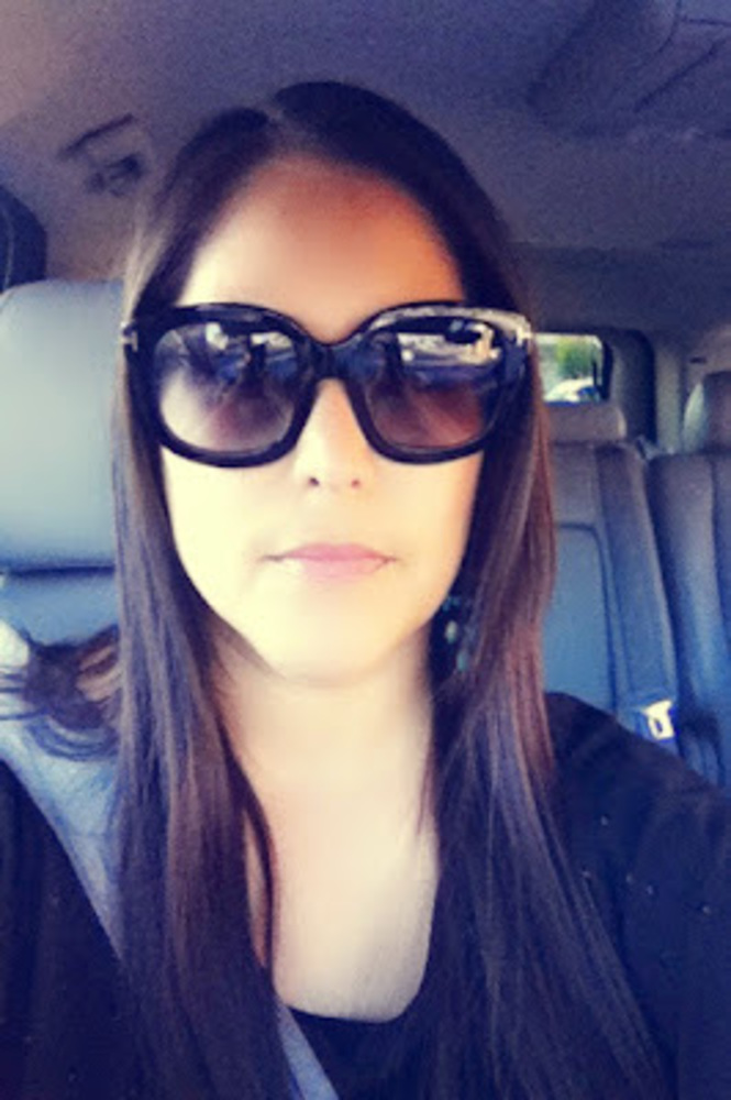 Meet your Posher, Elizabeth